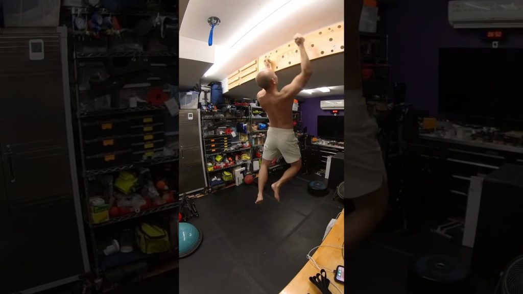 #grip #gripstrength #ninja #ninjawarrior #ninjatraining #pegboard #climbing #climber #crossfit #gym