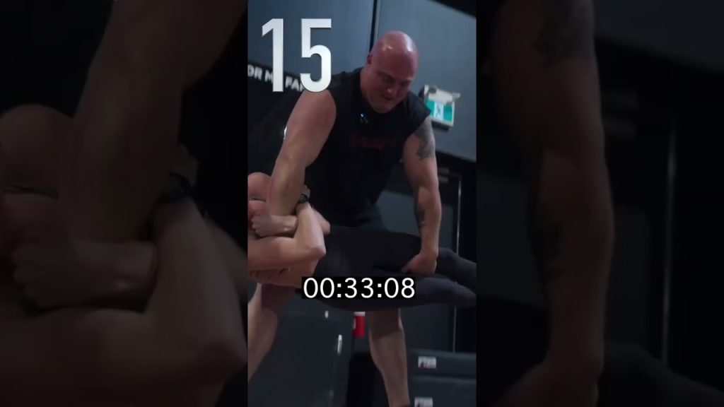 WIFE DEADLIFT FOR REPS #strongman #crossfit #fitness #gym #deadlift