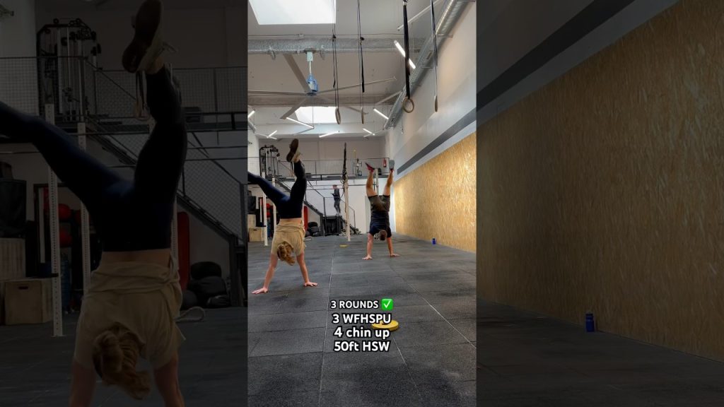 Grab a friend #workout #partner #couplegoals #training #crossfit #gym #upperbody #shoulderworkout
