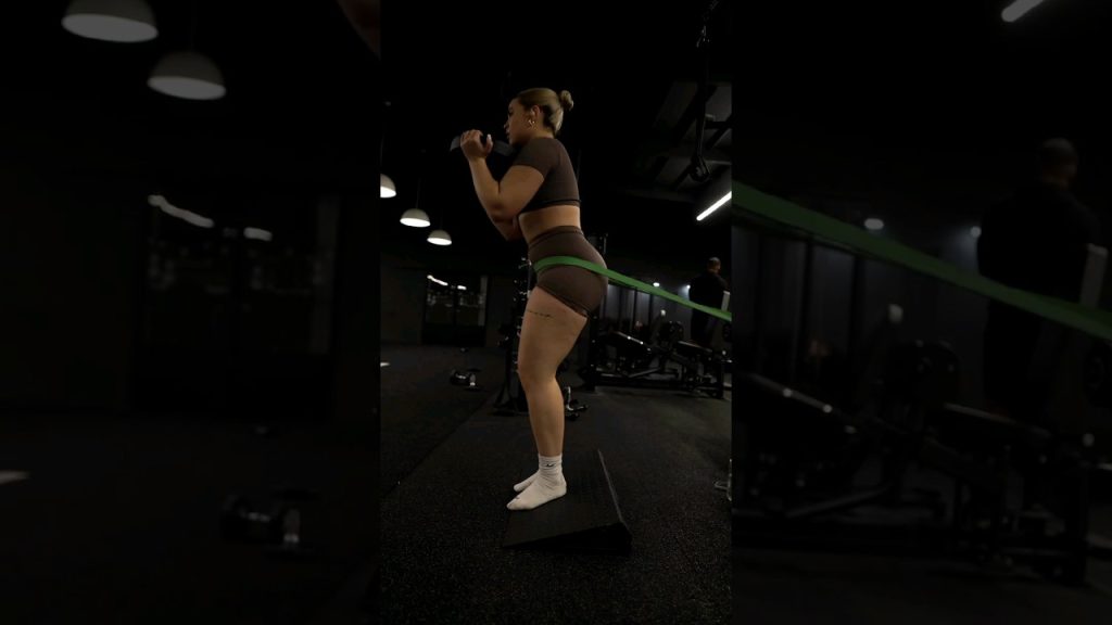 Intense Glute Quad Workout  #fitness #crossfit #gym #workout #gymlover #legday #glutes #abs