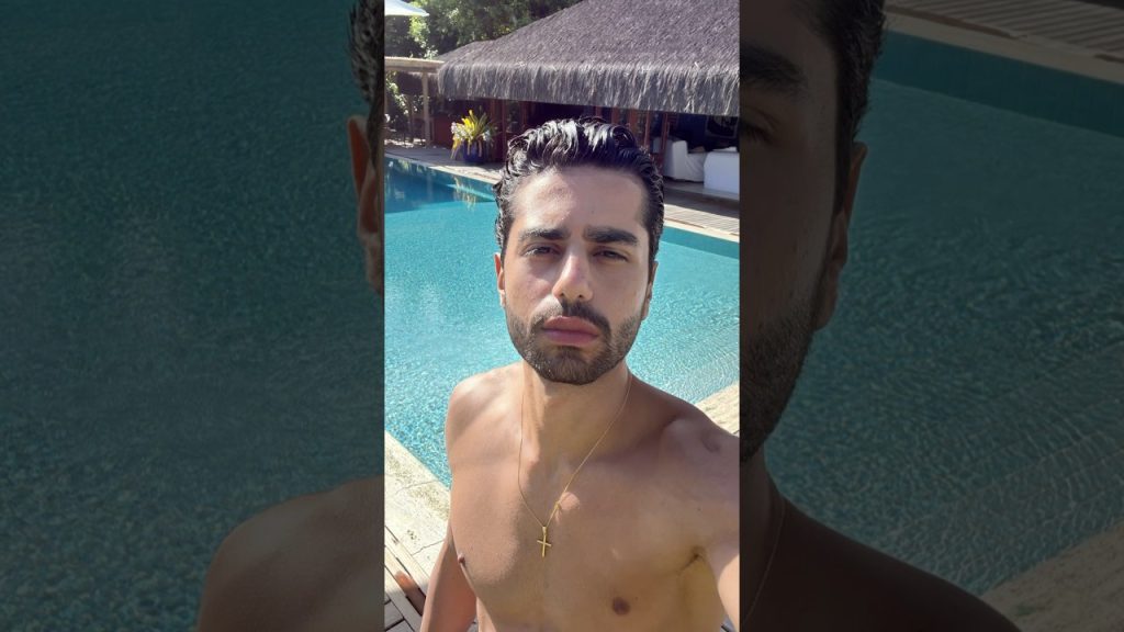 Sunny day ️ ️ #lifestyle #motivation #sunday #pool #fitness #sunnyday