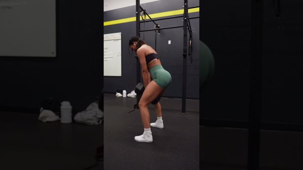 Heavy DB Squats For Quads  #fitness #crossfit #gym #workout #glutes