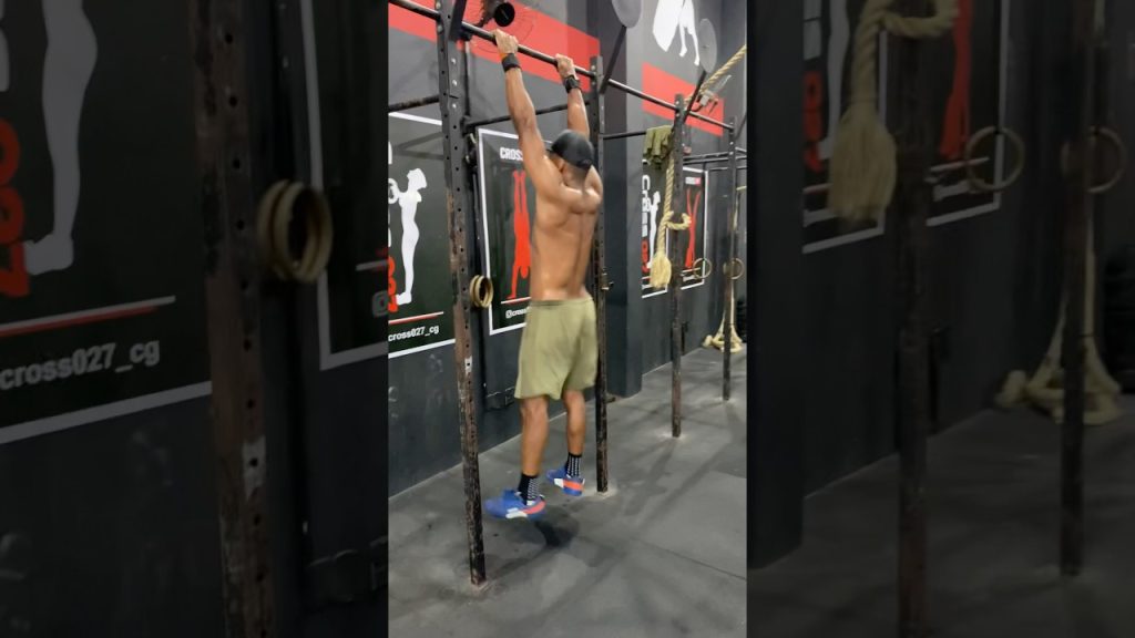 Burpee’s e pull-up #crossfit #motivation #gym #burpees #pullups