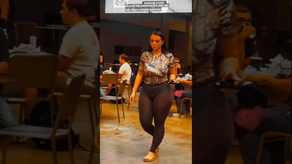 Perfect Chubby Fitness Model #fitness #crossfit #model #legsday #glutes #latina #chubby #stunning